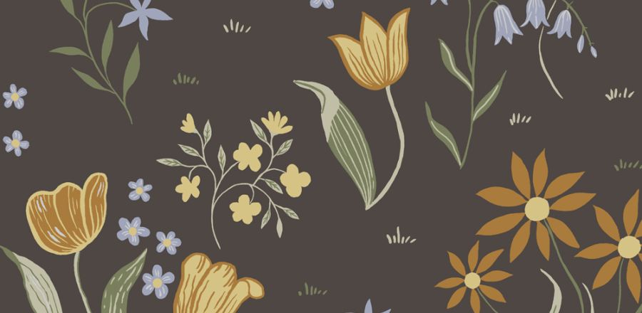 Multifärgat, Brun tapet med Blommigt mönster