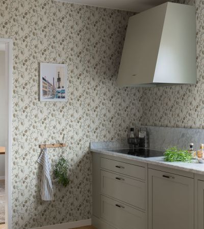 Beige tapet med Skog mönster